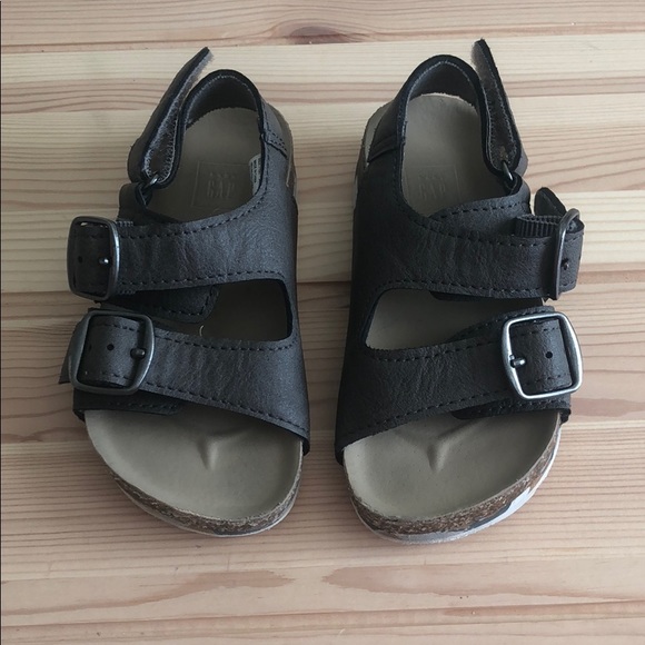 gap boys sandals
